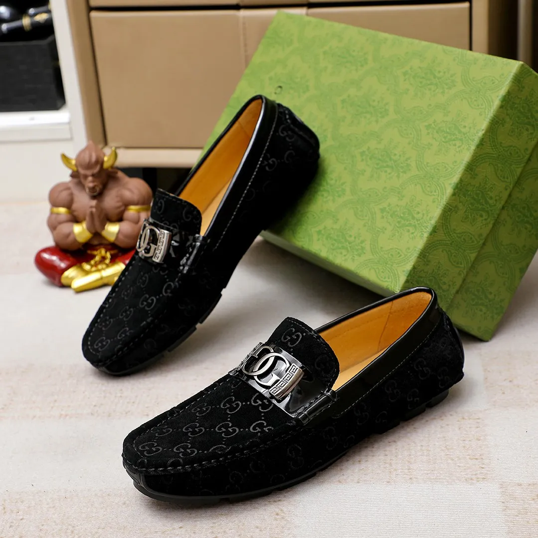 Men's shoes💰360💰🕷🕷️【 GUCCI 】Gucci's best-selling trendy men's casual slip-on shoes 🇨🇳Official website original 1:1 mold 💯Original quality, fine workmanship ☘Fashionable and versatile, perfect shape, comfortable on the feet 🍓Trendy men's recommended model, imported cowhide on the top layer 🎋High-quality pigskin lining, rubber wear-resistant and non-slip outsole, high-end atmosphere, worth owning 🍉Optional 38-44